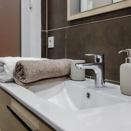 Charmante Petite Maison De Avec Balcon Apartment *
