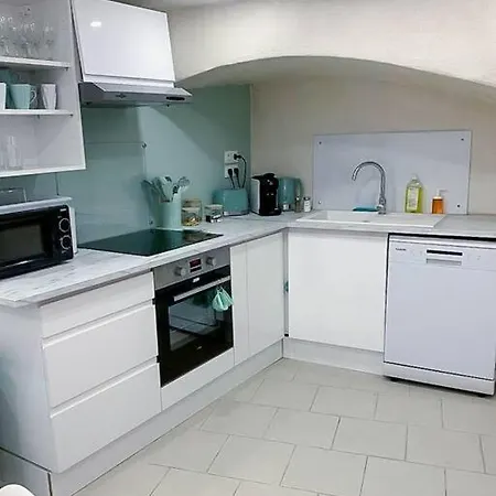 Charmante Petite Maison De Avec Balcon * Frejus